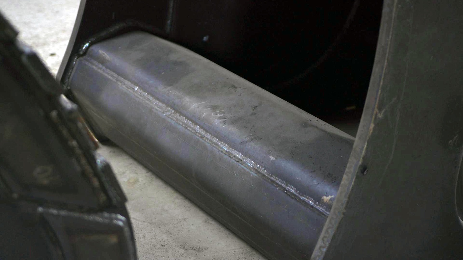 Production of buckets for special equipment